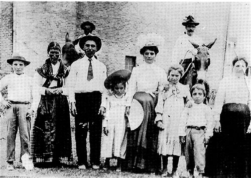 The Pandolfi and Capitani families