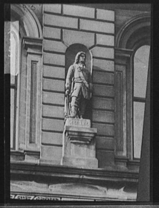 Statue of Antoine Cadillac