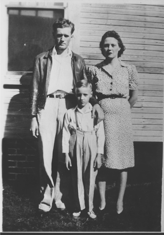 Elvis and his parents