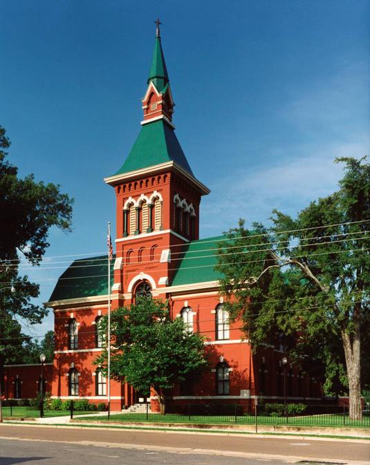 Tate County Courthouse