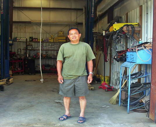 Joseph Bui, auto repair shop