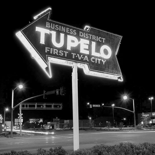 Tupelo "First TVA City" sign